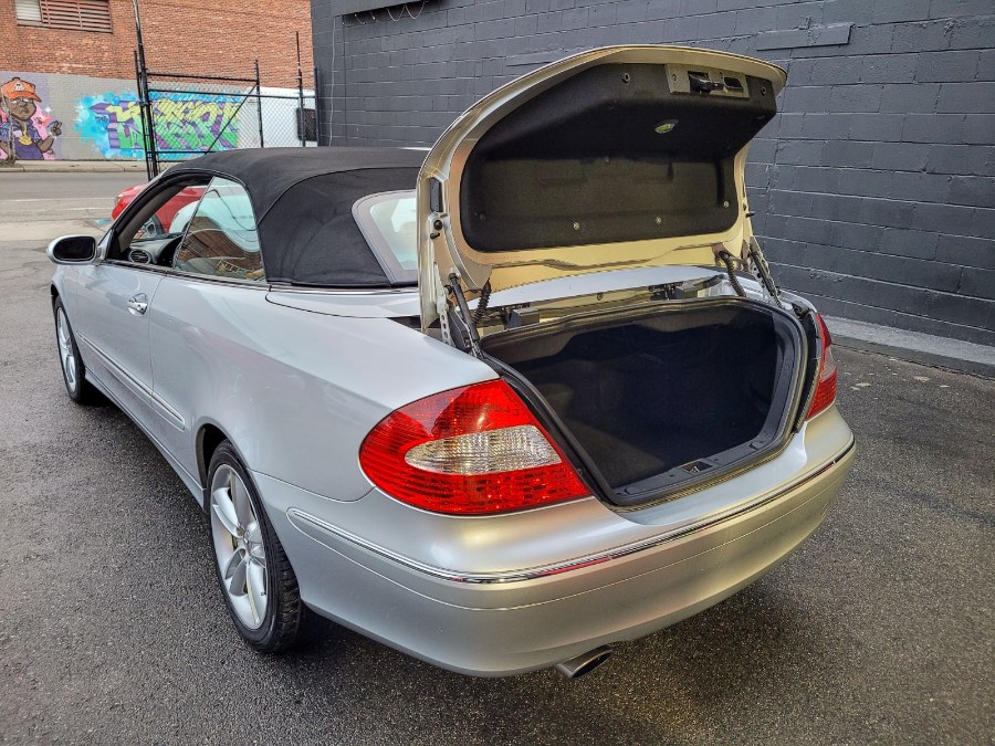 2007 Mercedes-Benz CLK-Class 2dr Cabriolet 3.5L, available for sale in Newark, New Jersey | RT Auto Center LLC. Newark, New Jersey 2007 Mercedes-Benz CLK-Class 2dr Cabriolet 3.5L, available for sale in Newark, New Jersey | RT Auto Center LLC. Newark, New Jersey