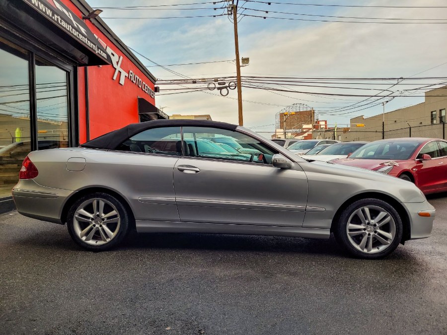 2007 Mercedes-Benz CLK-Class 2dr Cabriolet 3.5L, available for sale in Newark, New Jersey | RT Auto Center LLC. Newark, New Jersey 2007 Mercedes-Benz CLK-Class 2dr Cabriolet 3.5L, available for sale in Newark, New Jersey | RT Auto Center LLC. Newark, New Jersey
