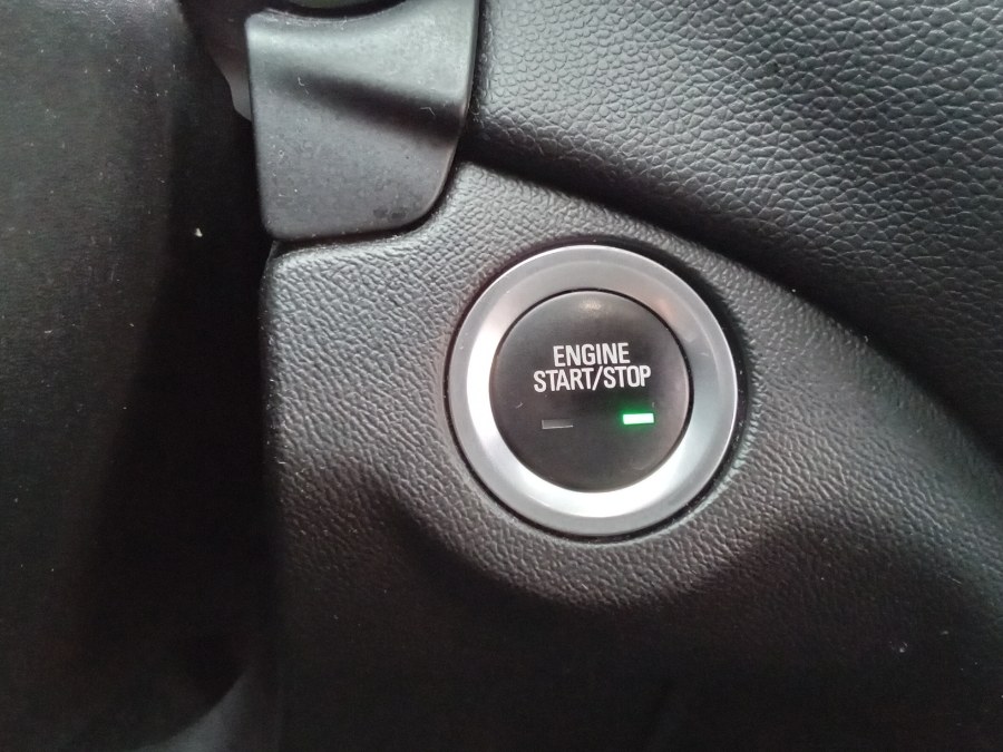 2020 Chevrolet Equinox AWD 4dr LT w/1LT, available for sale in Irvington, New Jersey | NJ Used Cars Center. Irvington, New Jersey 2020 Chevrolet Equinox AWD 4dr LT w/1LT, available for sale in Irvington, New Jersey | NJ Used Cars Center. Irvington, New Jersey