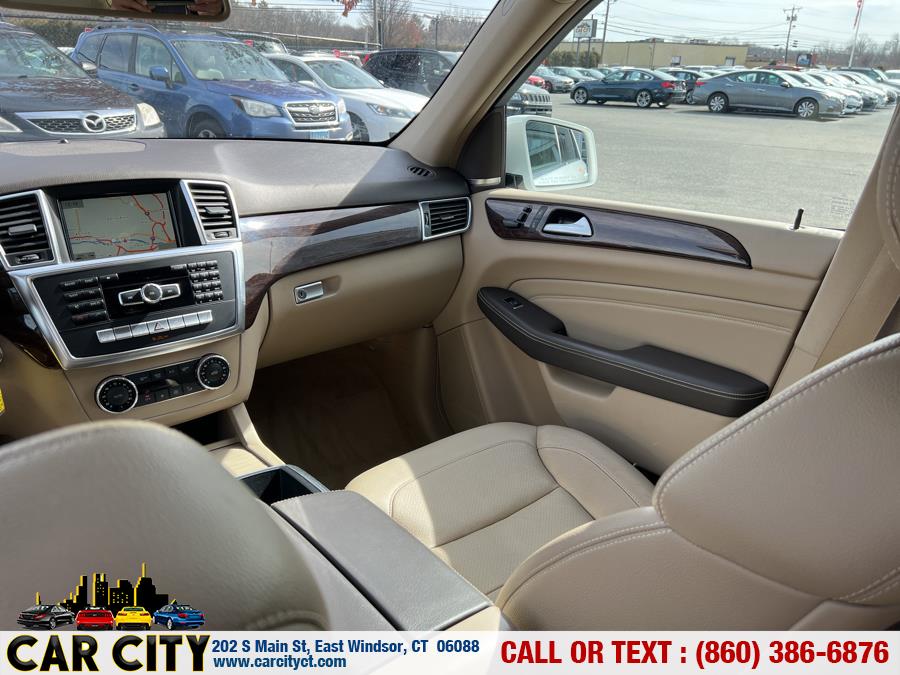 2014 Mercedes-Benz M-Class 4MATIC 4dr ML350, available for sale in East Windsor, Connecticut | Car City LLC. East Windsor, Connecticut 2014 Mercedes-Benz M-Class 4MATIC 4dr ML350, available for sale in East Windsor, Connecticut | Car City LLC. East Windsor, Connecticut