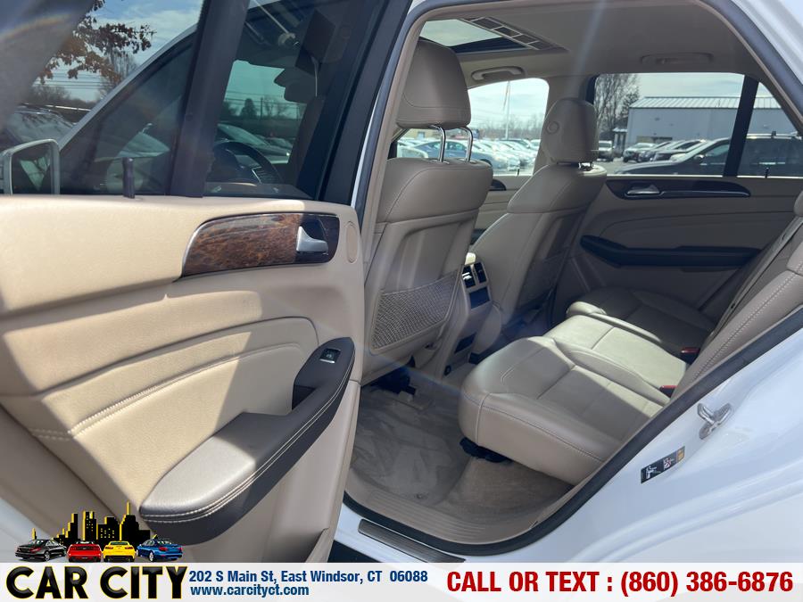 2014 Mercedes-Benz M-Class 4MATIC 4dr ML350, available for sale in East Windsor, Connecticut | Car City LLC. East Windsor, Connecticut 2014 Mercedes-Benz M-Class 4MATIC 4dr ML350, available for sale in East Windsor, Connecticut | Car City LLC. East Windsor, Connecticut
