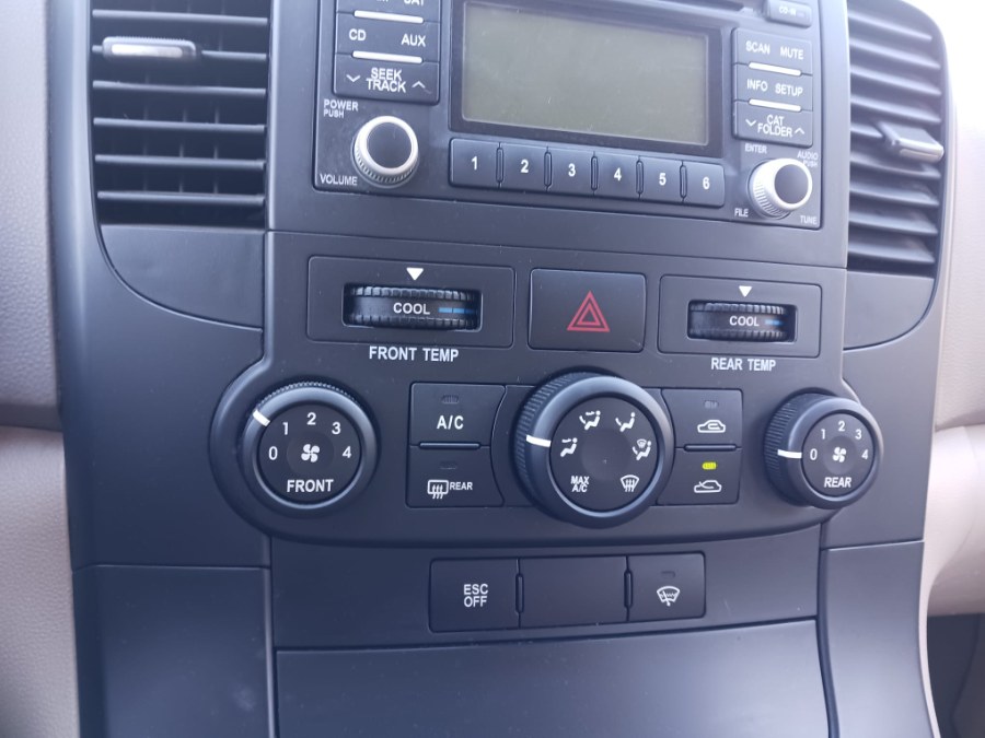 2009 Kia Sedona 4dr LWB LX, available for sale in South Hadley, Massachusetts | Payless Auto Sale. South Hadley, Massachusetts 2009 Kia Sedona 4dr LWB LX, available for sale in South Hadley, Massachusetts | Payless Auto Sale. South Hadley, Massachusetts