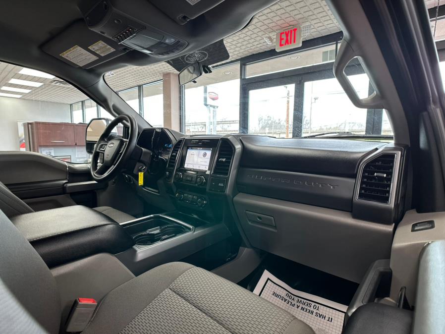2019 Ford Super Duty F-250 SRW XLT 4WD Crew Cab 6.75'' Box, available for sale in Massapequa Park, New York | Power Motors East. Massapequa Park, New York 2019 Ford Super Duty F-250 SRW XLT 4WD Crew Cab 6.75'' Box, available for sale in Massapequa Park, New York | Power Motors East. Massapequa Park, New York