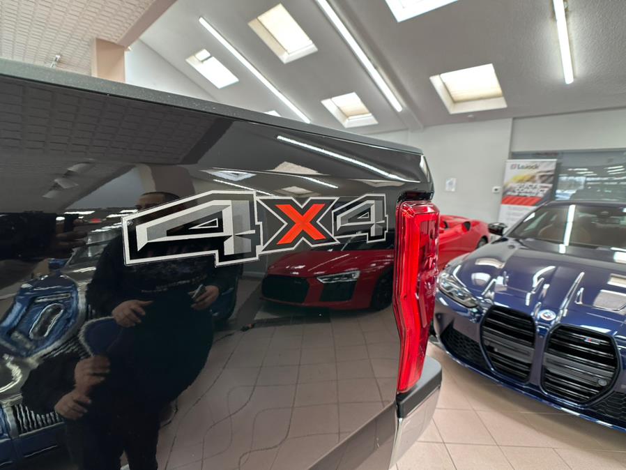 2019 Ford Super Duty F-250 SRW XLT 4WD Crew Cab 6.75'' Box, available for sale in Massapequa Park, New York | Power Motors East. Massapequa Park, New York 2019 Ford Super Duty F-250 SRW XLT 4WD Crew Cab 6.75'' Box, available for sale in Massapequa Park, New York | Power Motors East. Massapequa Park, New York