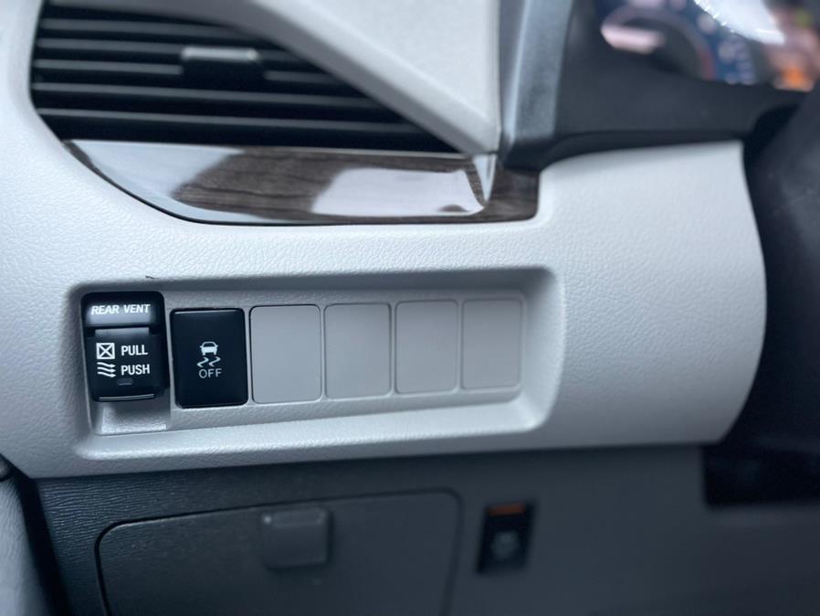 2020 Toyota Sienna XLE Premium FWD 8-Passenger (Natl), available for sale in Irvington , New Jersey | Auto Haus of Irvington Corp. Irvington , New Jersey 2020 Toyota Sienna XLE Premium FWD 8-Passenger (Natl), available for sale in Irvington , New Jersey | Auto Haus of Irvington Corp. Irvington , New Jersey