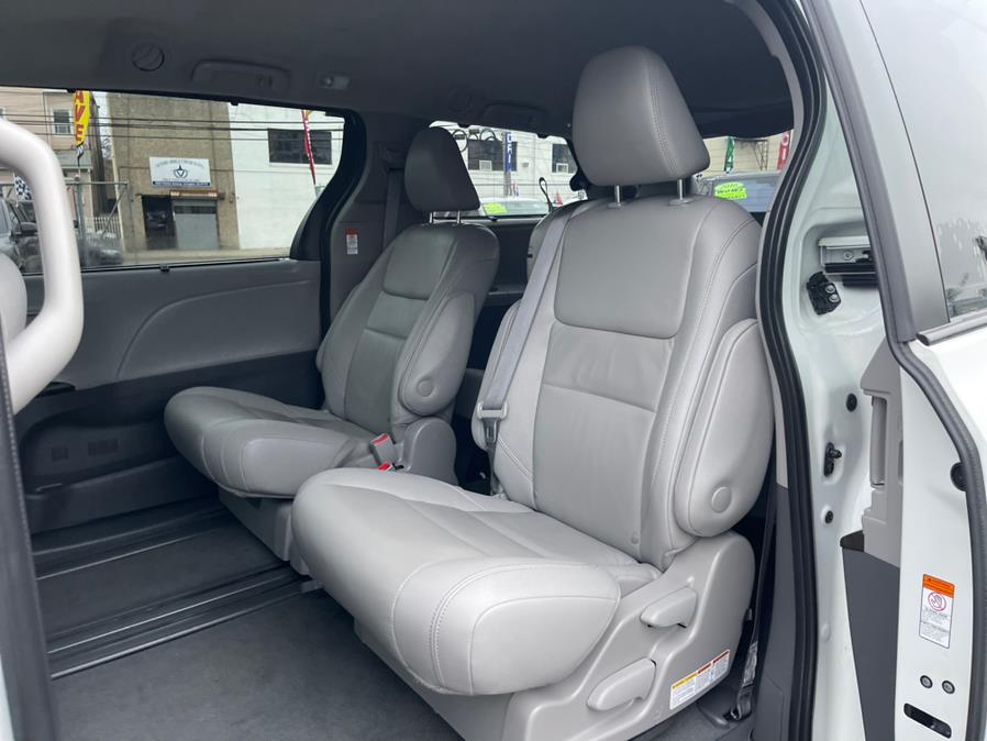 2020 Toyota Sienna XLE Premium FWD 8-Passenger (Natl), available for sale in Irvington , New Jersey | Auto Haus of Irvington Corp. Irvington , New Jersey 2020 Toyota Sienna XLE Premium FWD 8-Passenger (Natl), available for sale in Irvington , New Jersey | Auto Haus of Irvington Corp. Irvington , New Jersey