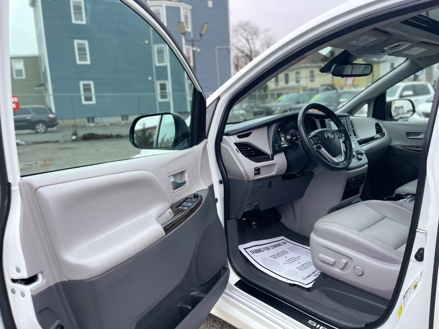 2020 Toyota Sienna XLE Premium FWD 8-Passenger (Natl), available for sale in Irvington , New Jersey | Auto Haus of Irvington Corp. Irvington , New Jersey 2020 Toyota Sienna XLE Premium FWD 8-Passenger (Natl), available for sale in Irvington , New Jersey | Auto Haus of Irvington Corp. Irvington , New Jersey