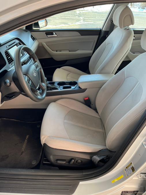 2016 Hyundai Sonata 4dr Sdn 1.6T Eco w/Tire Kit, available for sale in New Britain, Connecticut | Supreme Automotive. New Britain, Connecticut 2016 Hyundai Sonata 4dr Sdn 1.6T Eco w/Tire Kit, available for sale in New Britain, Connecticut | Supreme Automotive. New Britain, Connecticut