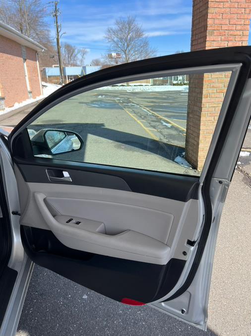 2016 Hyundai Sonata 4dr Sdn 1.6T Eco w/Tire Kit, available for sale in New Britain, Connecticut | Supreme Automotive. New Britain, Connecticut 2016 Hyundai Sonata 4dr Sdn 1.6T Eco w/Tire Kit, available for sale in New Britain, Connecticut | Supreme Automotive. New Britain, Connecticut