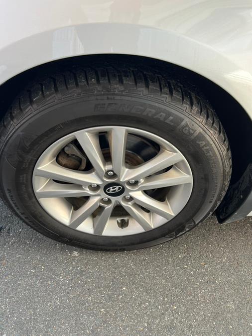 2016 Hyundai Sonata 4dr Sdn 1.6T Eco w/Tire Kit, available for sale in New Britain, Connecticut | Supreme Automotive. New Britain, Connecticut 2016 Hyundai Sonata 4dr Sdn 1.6T Eco w/Tire Kit, available for sale in New Britain, Connecticut | Supreme Automotive. New Britain, Connecticut