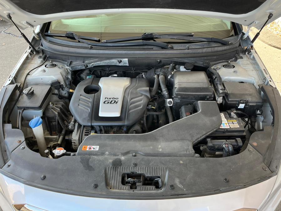 2016 Hyundai Sonata 4dr Sdn 1.6T Eco w/Tire Kit, available for sale in New Britain, Connecticut | Supreme Automotive. New Britain, Connecticut 2016 Hyundai Sonata 4dr Sdn 1.6T Eco w/Tire Kit, available for sale in New Britain, Connecticut | Supreme Automotive. New Britain, Connecticut