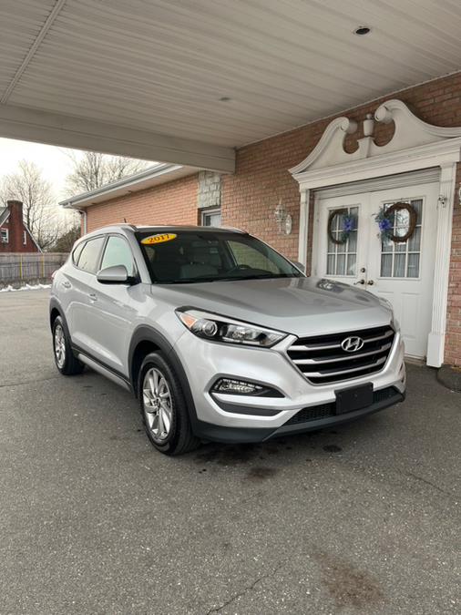 2017 Hyundai Tucson SE AWD, available for sale in New Britain, Connecticut | Supreme Automotive. New Britain, Connecticut 2017 Hyundai Tucson SE AWD, available for sale in New Britain, Connecticut | Supreme Automotive. New Britain, Connecticut