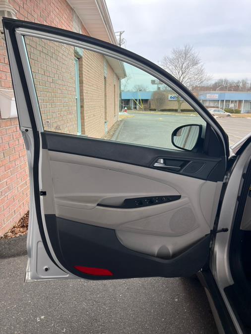 2017 Hyundai Tucson SE AWD, available for sale in New Britain, Connecticut | Supreme Automotive. New Britain, Connecticut 2017 Hyundai Tucson SE AWD, available for sale in New Britain, Connecticut | Supreme Automotive. New Britain, Connecticut