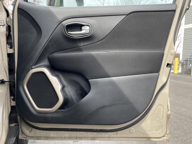 2015 Jeep Renegade Latitude, available for sale in Brookfield, Connecticut | Blasius Federal Road. Brookfield, Connecticut 2015 Jeep Renegade Latitude, available for sale in Brookfield, Connecticut | Blasius Federal Road. Brookfield, Connecticut