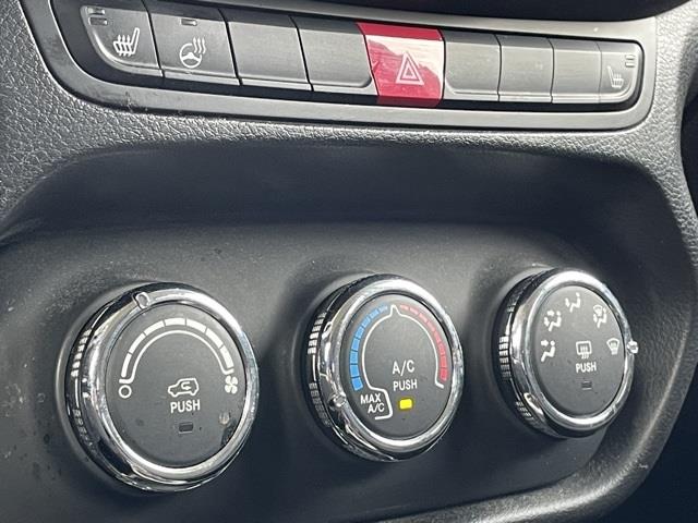 2015 Jeep Renegade Latitude, available for sale in Brookfield, Connecticut | Blasius Federal Road. Brookfield, Connecticut 2015 Jeep Renegade Latitude, available for sale in Brookfield, Connecticut | Blasius Federal Road. Brookfield, Connecticut