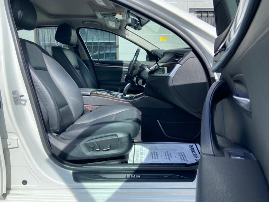 2015 BMW 5 Series 4dr Sdn 528i xDrive AWD, available for sale in Paterson, New Jersey | Champion of Paterson. Paterson, New Jersey 2015 BMW 5 Series 4dr Sdn 528i xDrive AWD, available for sale in Paterson, New Jersey | Champion of Paterson. Paterson, New Jersey
