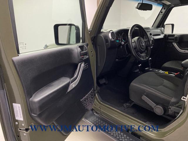 2016 Jeep Wrangler Unlimited 4WD 4dr Sahara, available for sale in Naugatuck, Connecticut | J&M Automotive Sls&Svc LLC. Naugatuck, Connecticut 2016 Jeep Wrangler Unlimited 4WD 4dr Sahara, available for sale in Naugatuck, Connecticut | J&M Automotive Sls&Svc LLC. Naugatuck, Connecticut