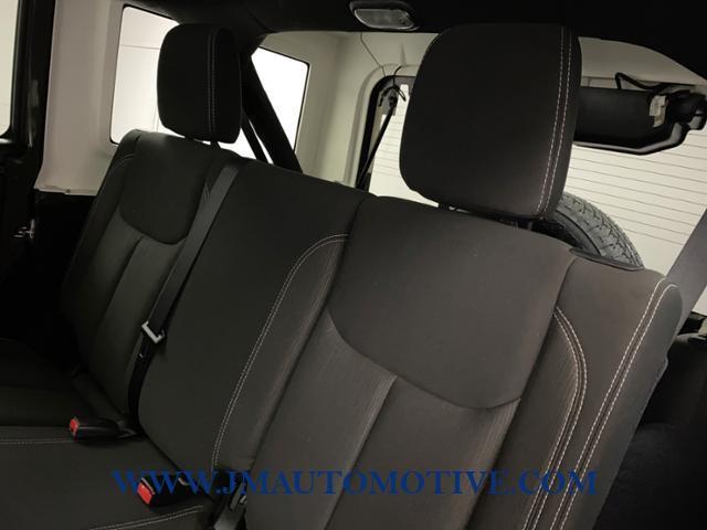 2016 Jeep Wrangler Unlimited 4WD 4dr Sahara, available for sale in Naugatuck, Connecticut | J&M Automotive Sls&Svc LLC. Naugatuck, Connecticut 2016 Jeep Wrangler Unlimited 4WD 4dr Sahara, available for sale in Naugatuck, Connecticut | J&M Automotive Sls&Svc LLC. Naugatuck, Connecticut