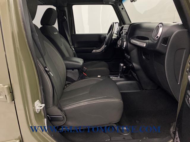 2016 Jeep Wrangler Unlimited 4WD 4dr Sahara, available for sale in Naugatuck, Connecticut | J&M Automotive Sls&Svc LLC. Naugatuck, Connecticut 2016 Jeep Wrangler Unlimited 4WD 4dr Sahara, available for sale in Naugatuck, Connecticut | J&M Automotive Sls&Svc LLC. Naugatuck, Connecticut