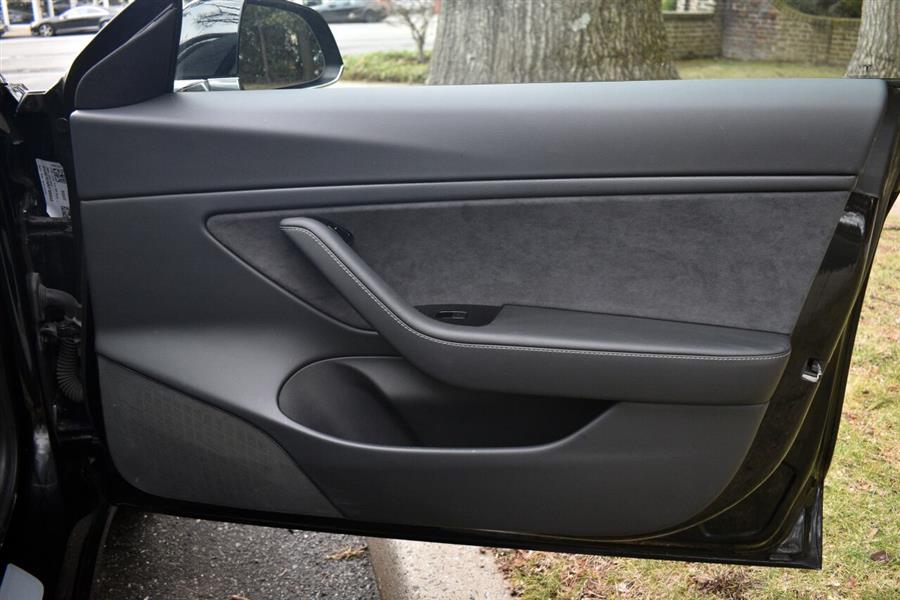 2019 Tesla Model 3 Standard Range Plus 4dr Fastback, available for sale in Great Neck, New York | Camy Cars. Great Neck, New York 2019 Tesla Model 3 Standard Range Plus 4dr Fastback, available for sale in Great Neck, New York | Camy Cars. Great Neck, New York
