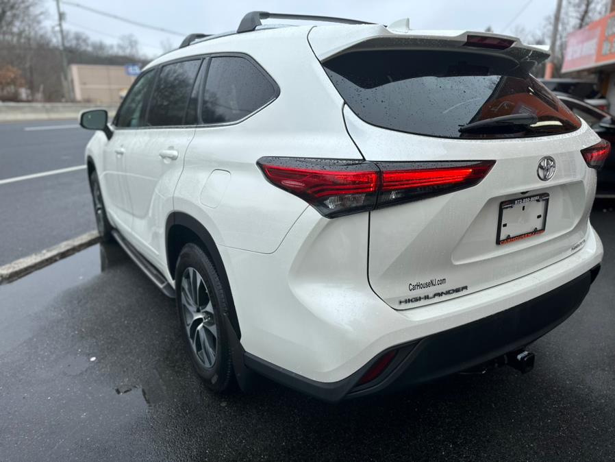 2021 Toyota Highlander XLE AWD (Natl), available for sale in Bloomingdale, New Jersey | Bloomingdale Auto Group. Bloomingdale, New Jersey 2021 Toyota Highlander XLE AWD (Natl), available for sale in Bloomingdale, New Jersey | Bloomingdale Auto Group. Bloomingdale, New Jersey