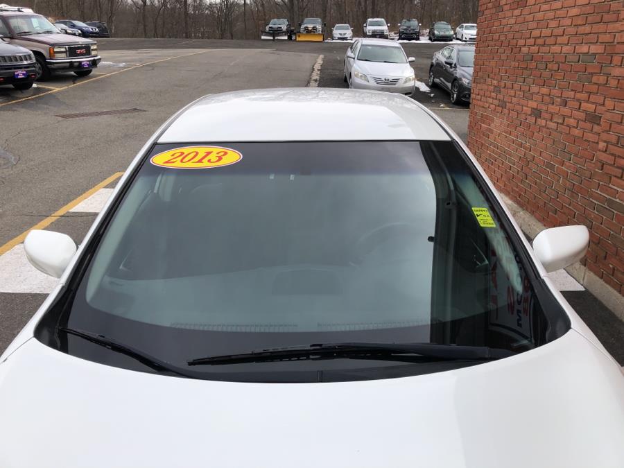 2013 Nissan Altima 4dr Sedan 2.5 S, available for sale in Waterbury, Connecticut | National Auto Brokers, Inc.. Waterbury, Connecticut 2013 Nissan Altima 4dr Sedan 2.5 S, available for sale in Waterbury, Connecticut | National Auto Brokers, Inc.. Waterbury, Connecticut