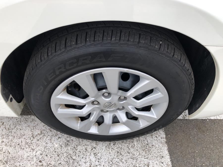 2013 Nissan Altima 4dr Sedan 2.5 S, available for sale in Waterbury, Connecticut | National Auto Brokers, Inc.. Waterbury, Connecticut 2013 Nissan Altima 4dr Sedan 2.5 S, available for sale in Waterbury, Connecticut | National Auto Brokers, Inc.. Waterbury, Connecticut