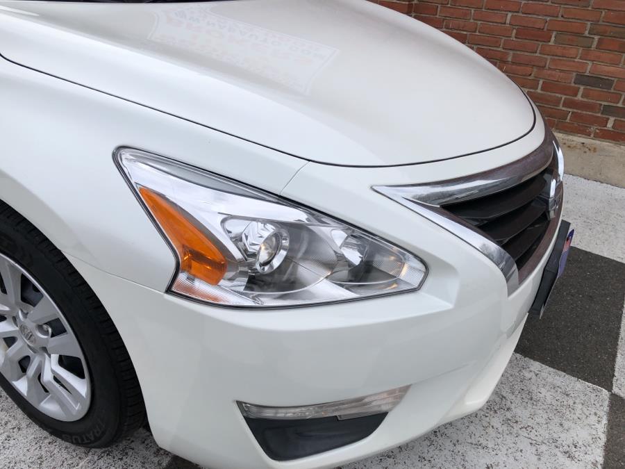 2013 Nissan Altima 4dr Sedan 2.5 S, available for sale in Waterbury, Connecticut | National Auto Brokers, Inc.. Waterbury, Connecticut 2013 Nissan Altima 4dr Sedan 2.5 S, available for sale in Waterbury, Connecticut | National Auto Brokers, Inc.. Waterbury, Connecticut