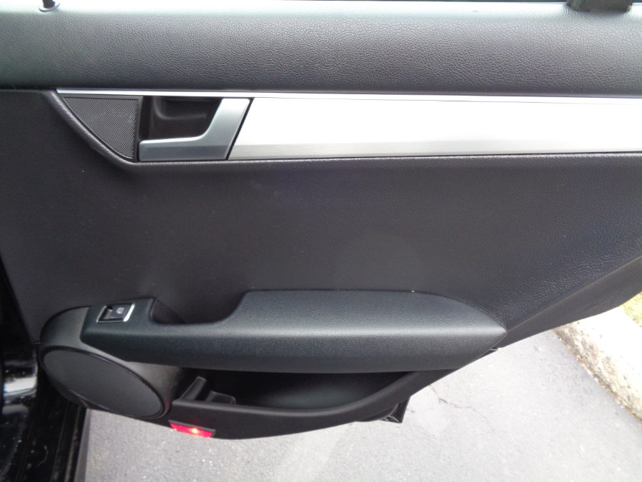 2014 Mercedes-Benz C-Class 4dr Sdn C300 Luxury 4MATIC, available for sale in Valley Stream, New York | NY Auto Traders. Valley Stream, New York 2014 Mercedes-Benz C-Class 4dr Sdn C300 Luxury 4MATIC, available for sale in Valley Stream, New York | NY Auto Traders. Valley Stream, New York