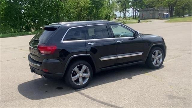 2013 Jeep Grand Cherokee Overland, available for sale in Stratford, Connecticut | Wiz Leasing Inc. Stratford, Connecticut 2013 Jeep Grand Cherokee Overland, available for sale in Stratford, Connecticut | Wiz Leasing Inc. Stratford, Connecticut