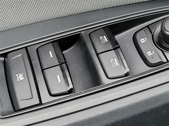 2018 Subaru Crosstrek 2.0i, available for sale in Stratford, Connecticut | Wiz Leasing Inc. Stratford, Connecticut 2018 Subaru Crosstrek 2.0i, available for sale in Stratford, Connecticut | Wiz Leasing Inc. Stratford, Connecticut
