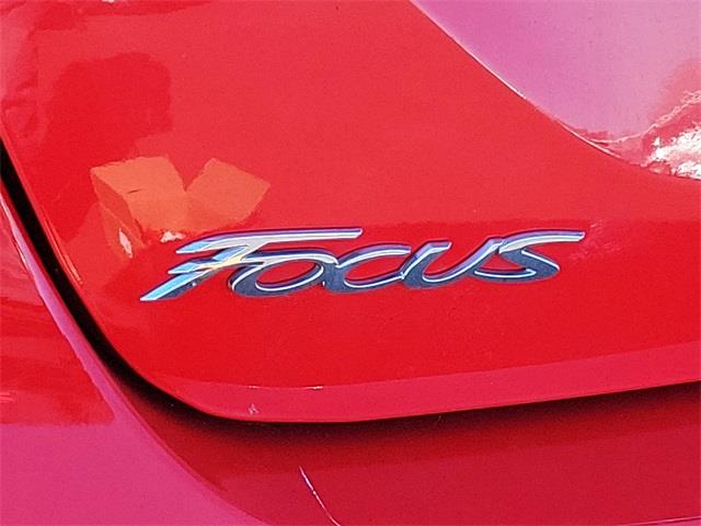 2014 Ford Focus SE, available for sale in Stratford, Connecticut | Wiz Leasing Inc. Stratford, Connecticut 2014 Ford Focus SE, available for sale in Stratford, Connecticut | Wiz Leasing Inc. Stratford, Connecticut