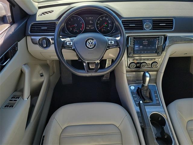2016 Volkswagen Passat SEL, available for sale in Stratford, Connecticut | Wiz Leasing Inc. Stratford, Connecticut 2016 Volkswagen Passat SEL, available for sale in Stratford, Connecticut | Wiz Leasing Inc. Stratford, Connecticut