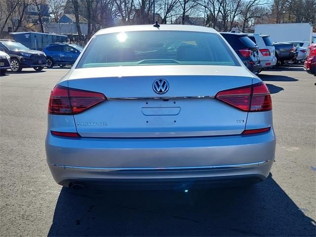 2016 Volkswagen Passat SEL, available for sale in Stratford, Connecticut | Wiz Leasing Inc. Stratford, Connecticut 2016 Volkswagen Passat SEL, available for sale in Stratford, Connecticut | Wiz Leasing Inc. Stratford, Connecticut