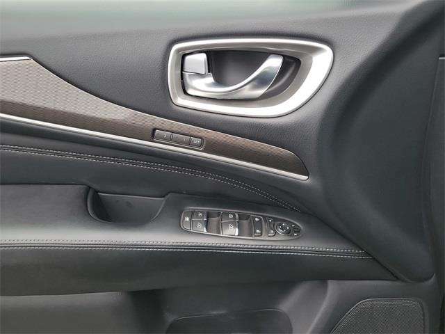 2017 Infiniti Qx60 Base, available for sale in Stratford, Connecticut | Wiz Leasing Inc. Stratford, Connecticut 2017 Infiniti Qx60 Base, available for sale in Stratford, Connecticut | Wiz Leasing Inc. Stratford, Connecticut