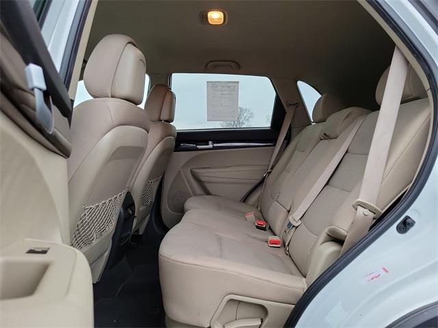 2015 Kia Sorento LX, available for sale in Stratford, Connecticut | Wiz Leasing Inc. Stratford, Connecticut 2015 Kia Sorento LX, available for sale in Stratford, Connecticut | Wiz Leasing Inc. Stratford, Connecticut