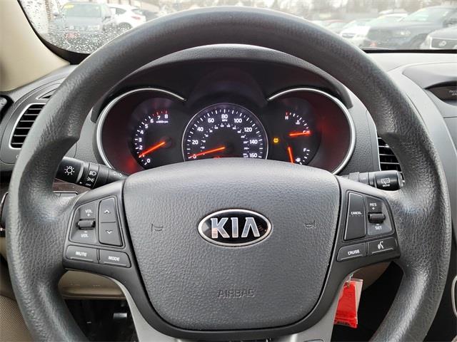 2015 Kia Sorento LX, available for sale in Stratford, Connecticut | Wiz Leasing Inc. Stratford, Connecticut 2015 Kia Sorento LX, available for sale in Stratford, Connecticut | Wiz Leasing Inc. Stratford, Connecticut