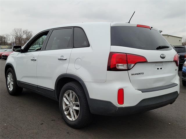 2015 Kia Sorento LX, available for sale in Stratford, Connecticut | Wiz Leasing Inc. Stratford, Connecticut 2015 Kia Sorento LX, available for sale in Stratford, Connecticut | Wiz Leasing Inc. Stratford, Connecticut