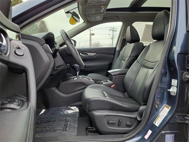 2014 Nissan Rogue SL, available for sale in Stratford, Connecticut | Wiz Leasing Inc. Stratford, Connecticut 2014 Nissan Rogue SL, available for sale in Stratford, Connecticut | Wiz Leasing Inc. Stratford, Connecticut