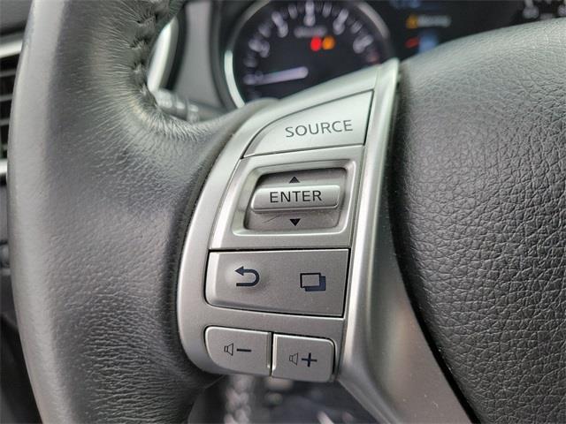 2014 Nissan Rogue SL, available for sale in Stratford, Connecticut | Wiz Leasing Inc. Stratford, Connecticut 2014 Nissan Rogue SL, available for sale in Stratford, Connecticut | Wiz Leasing Inc. Stratford, Connecticut