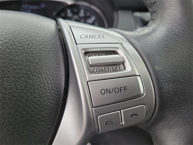 2014 Nissan Rogue SL, available for sale in Stratford, Connecticut | Wiz Leasing Inc. Stratford, Connecticut 2014 Nissan Rogue SL, available for sale in Stratford, Connecticut | Wiz Leasing Inc. Stratford, Connecticut