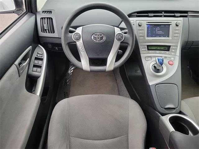 2014 Toyota Prius Three, available for sale in Stratford, Connecticut | Wiz Leasing Inc. Stratford, Connecticut 2014 Toyota Prius Three, available for sale in Stratford, Connecticut | Wiz Leasing Inc. Stratford, Connecticut
