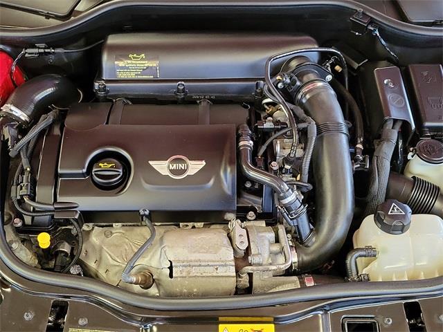 2013 Mini Cooper s Base, available for sale in Stratford, Connecticut | Wiz Leasing Inc. Stratford, Connecticut 2013 Mini Cooper s Base, available for sale in Stratford, Connecticut | Wiz Leasing Inc. Stratford, Connecticut