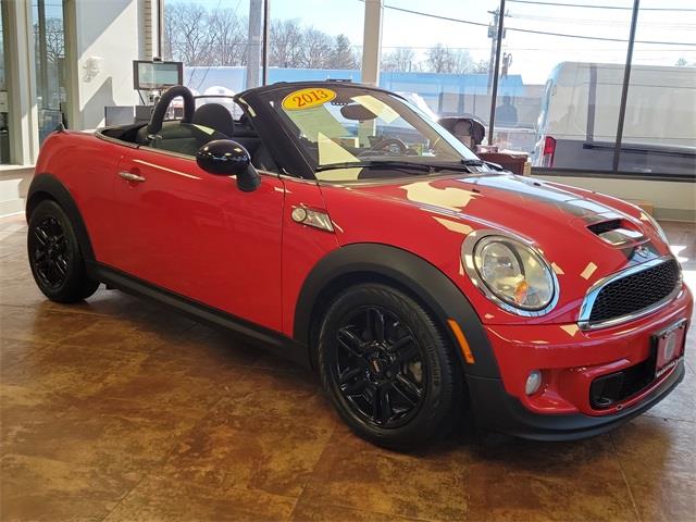 2013 Mini Cooper s Base, available for sale in Stratford, Connecticut | Wiz Leasing Inc. Stratford, Connecticut 2013 Mini Cooper s Base, available for sale in Stratford, Connecticut | Wiz Leasing Inc. Stratford, Connecticut