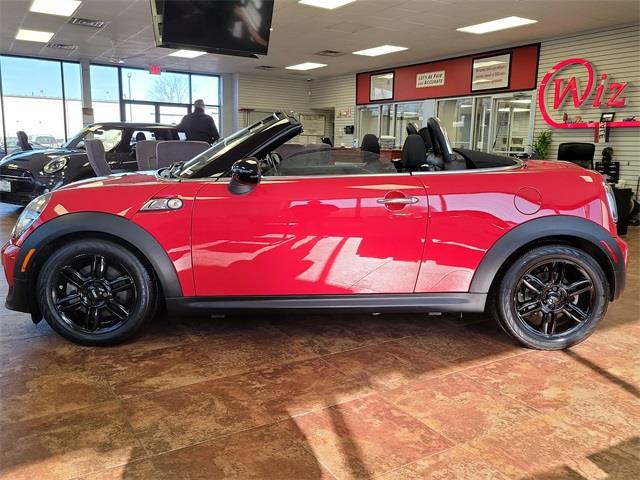 2013 Mini Cooper s Base, available for sale in Stratford, Connecticut | Wiz Leasing Inc. Stratford, Connecticut 2013 Mini Cooper s Base, available for sale in Stratford, Connecticut | Wiz Leasing Inc. Stratford, Connecticut