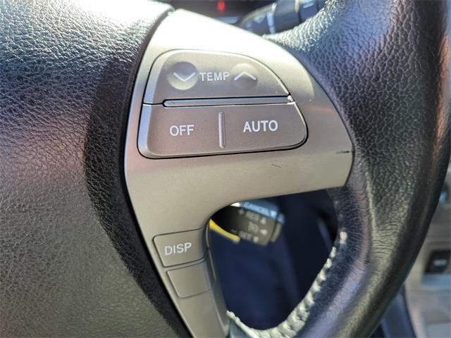 2010 Toyota Highlander SE, available for sale in Stratford, Connecticut | Wiz Leasing Inc. Stratford, Connecticut 2010 Toyota Highlander SE, available for sale in Stratford, Connecticut | Wiz Leasing Inc. Stratford, Connecticut