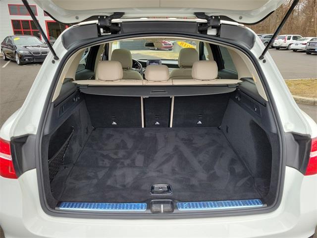 2018 Mercedes-benz Glc GLC 300, available for sale in Stratford, Connecticut | Wiz Leasing Inc. Stratford, Connecticut 2018 Mercedes-benz Glc GLC 300, available for sale in Stratford, Connecticut | Wiz Leasing Inc. Stratford, Connecticut