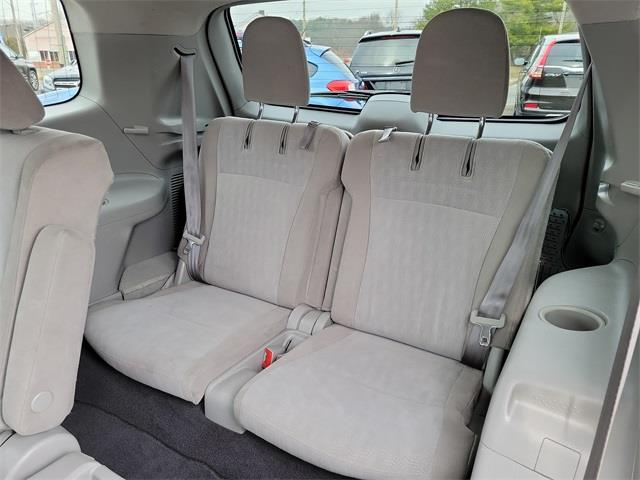 2013 Toyota Highlander Base Plus V6, available for sale in Stratford, Connecticut | Wiz Leasing Inc. Stratford, Connecticut 2013 Toyota Highlander Base Plus V6, available for sale in Stratford, Connecticut | Wiz Leasing Inc. Stratford, Connecticut