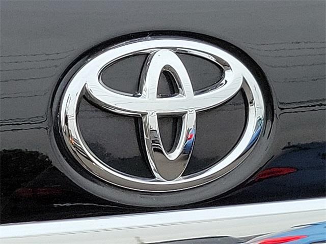 2013 Toyota Highlander Base Plus V6, available for sale in Stratford, Connecticut | Wiz Leasing Inc. Stratford, Connecticut 2013 Toyota Highlander Base Plus V6, available for sale in Stratford, Connecticut | Wiz Leasing Inc. Stratford, Connecticut