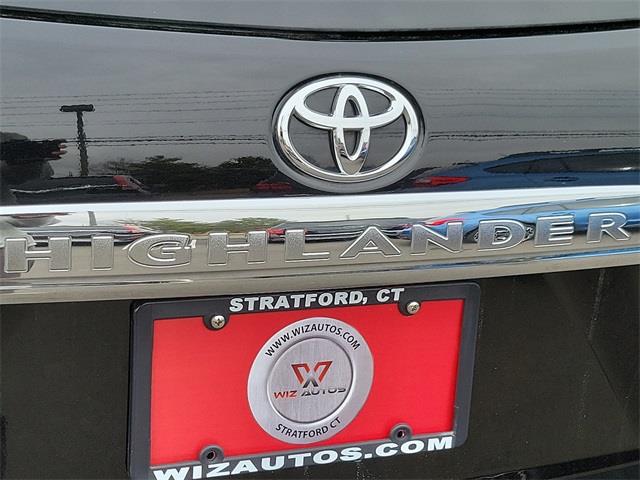 2013 Toyota Highlander Base Plus V6, available for sale in Stratford, Connecticut | Wiz Leasing Inc. Stratford, Connecticut 2013 Toyota Highlander Base Plus V6, available for sale in Stratford, Connecticut | Wiz Leasing Inc. Stratford, Connecticut